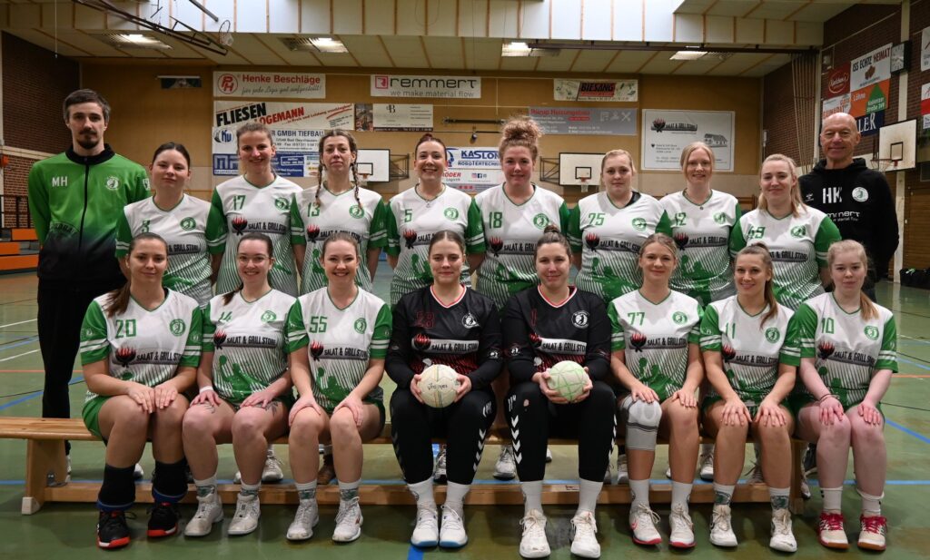 Mannschaftsfoto der Mannschaft 1. Damen des VfL Handball Mennighüffen